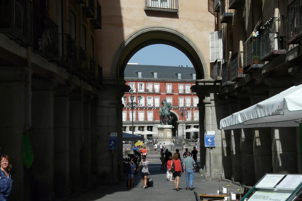 Alvaro Residencia Madrid Exterior photo